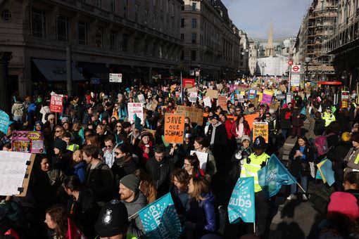 0_Teachers-Join-Civil-Servants-And-Rail-Workers-In-Strikes-Across-The-UK.jpg