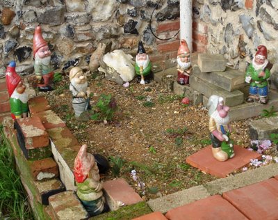 4_gnome_garden_.JPG