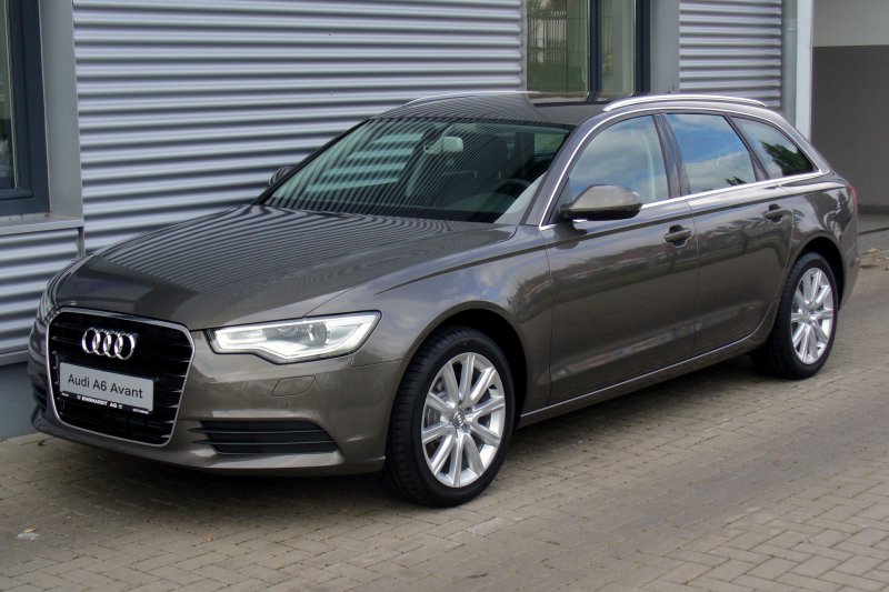 Audi_A6_Avant_2.0_TDI_Dakotagrau.JPG