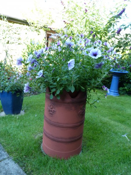 Chimney pot and bits 22 July 2012 001.JPG