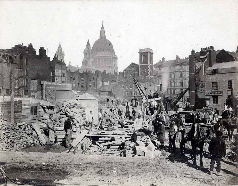 Construction work on the site of Blackfriars Station..jpg