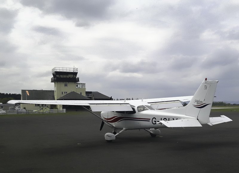 G-ISLY Cessna 172 my steed at Scone 17-5-16.jpg