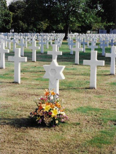 Jewish Grave.jpg