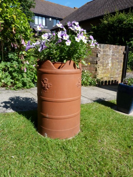 plastic chimney pot 004 (768x1024).jpg