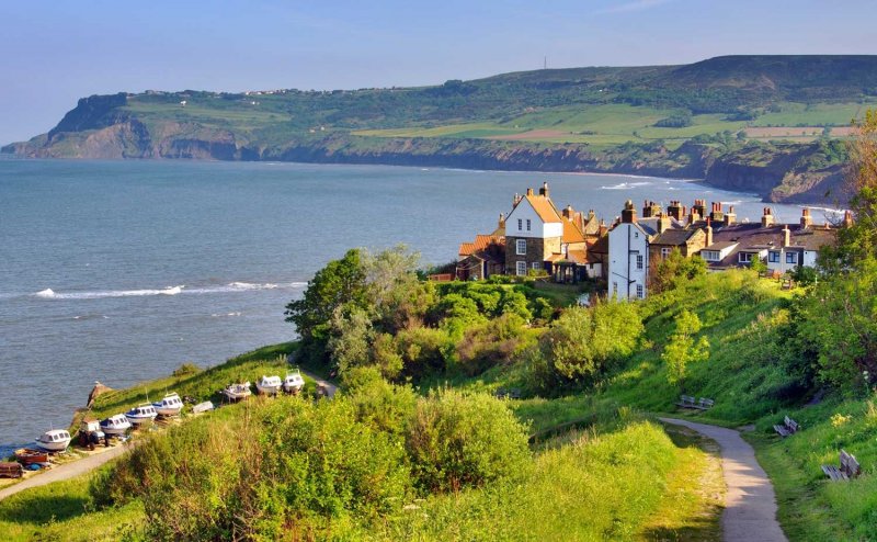 robin-hoods-bay.jpg