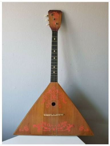 Russian 1960s Balalaika I bought..JPG