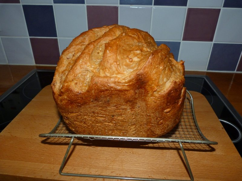 Tonight's loaf 24 August 2012 001.JPG